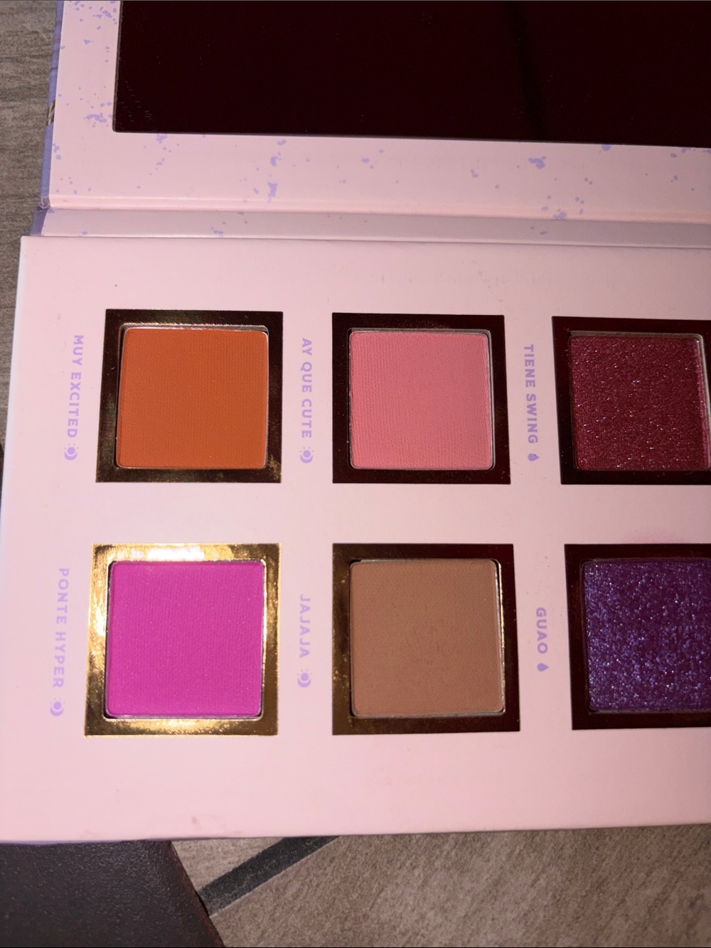 Alamar Spanglish Eyeshadow Palette - Picture 4 of 6